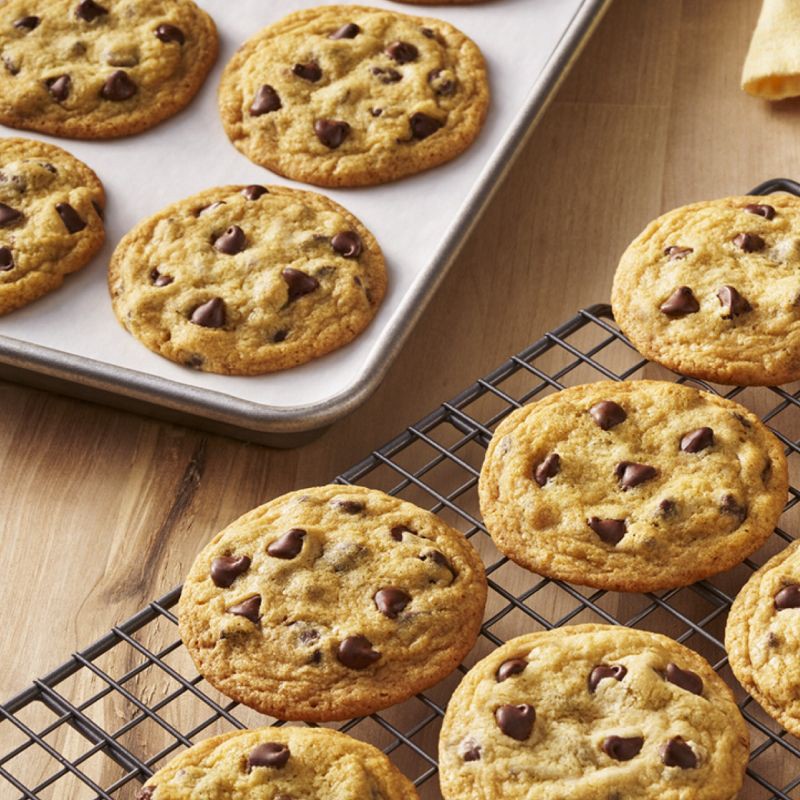 slide 4 of 13, Nestle Toll House Semi-Sweet Chocolate Mini Chocolate Chips for Baking- 10oz, 10 oz