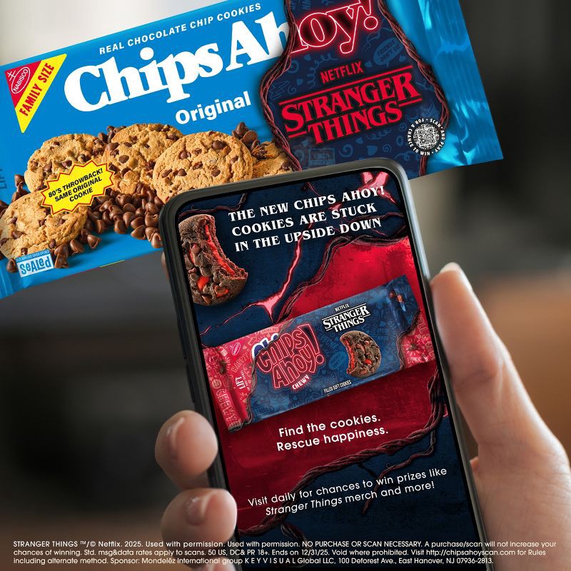 slide 3 of 15, Chips Ahoy! Original Chocolate Chip Cookies Family Size -18.2oz, 18.2 oz