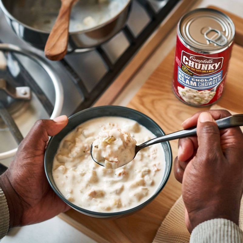 slide 2 of 14, Campbell's Chunky New England Clam Chowder Soup - 18.8oz, 18.8 oz