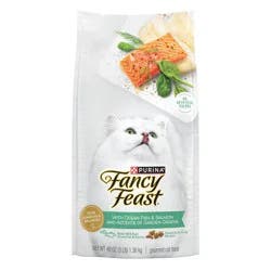 Purina Fancy Feast with Ocean Fish, Salmon & Garden Greens Adult Gourmet Dry Cat Food - 48oz