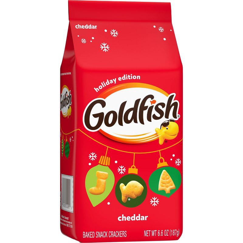 slide 4 of 6, Goldfish Holiday Shapes Cheddar Crackers Bag - 6.6oz, 6.6 oz