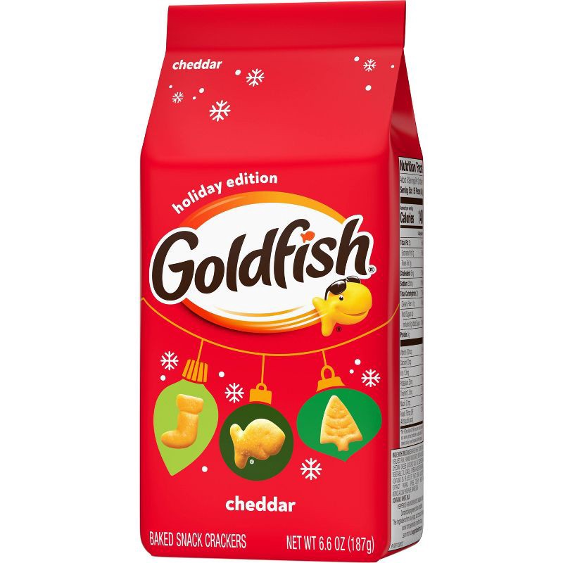 slide 5 of 6, Goldfish Holiday Shapes Cheddar Crackers Bag - 6.6oz, 6.6 oz