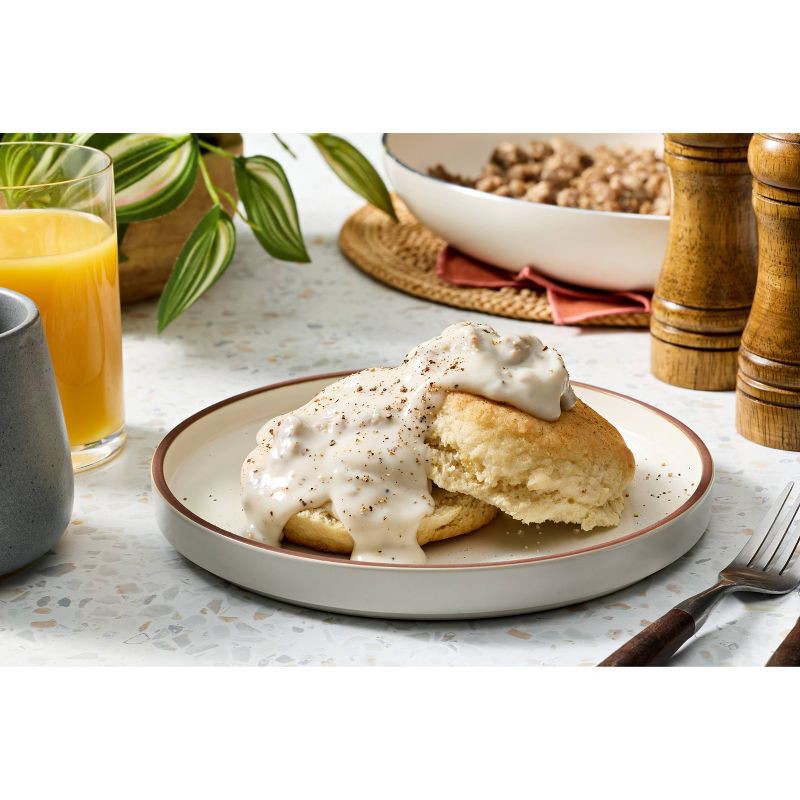 slide 4 of 6, Pioneer Brand Country Gravy Mix 2.75oz, 2.75 oz