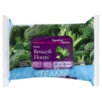 slide 1 of 1, Signature Kitchens Broccoli Florets Petite Steam In Bag, 12 oz