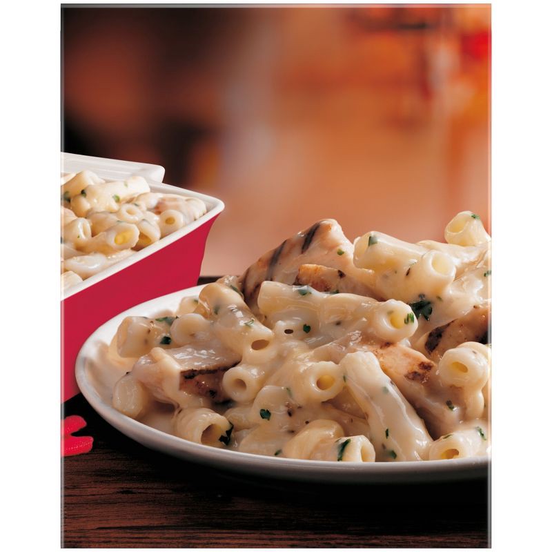 slide 2 of 9, Stouffer's Stouffers Family Size Frozen Chicken Alfredo - 31oz, 31 oz