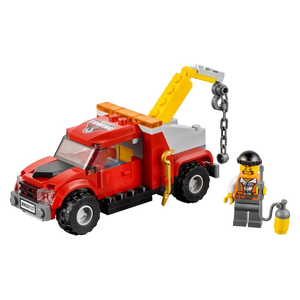 slide 5 of 12, LEGO City Police Tow Truck Trouble 60137, 1 ct