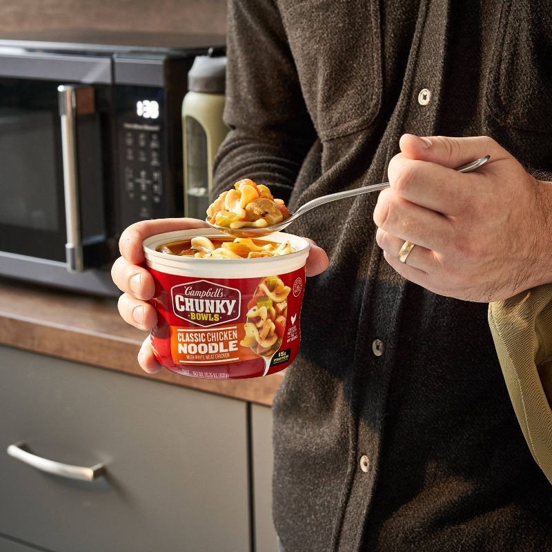 slide 2 of 14, Campbell's Chunky Classic Chicken Noodle Soup Microwaveable Bowl - 15.25oz, 15.25 oz
