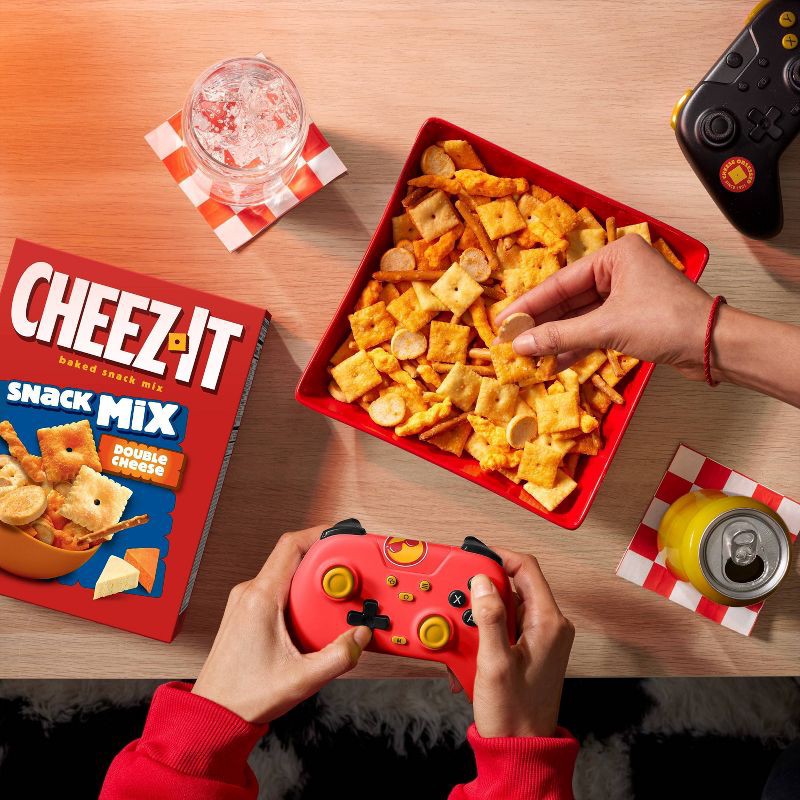 slide 6 of 11, Cheez-It Double Cheese Baked Snack Mix - 9.75oz, 9.75 oz