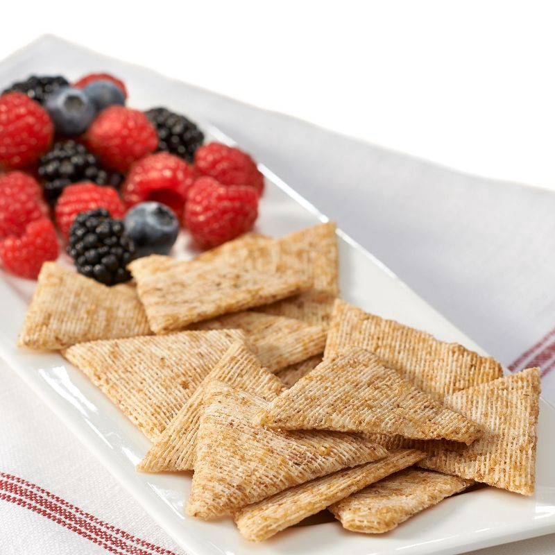 slide 4 of 14, Triscuit Thin Crisps Whole Grain Wheat Vegan Crackers - 7.1oz, 7.1 oz