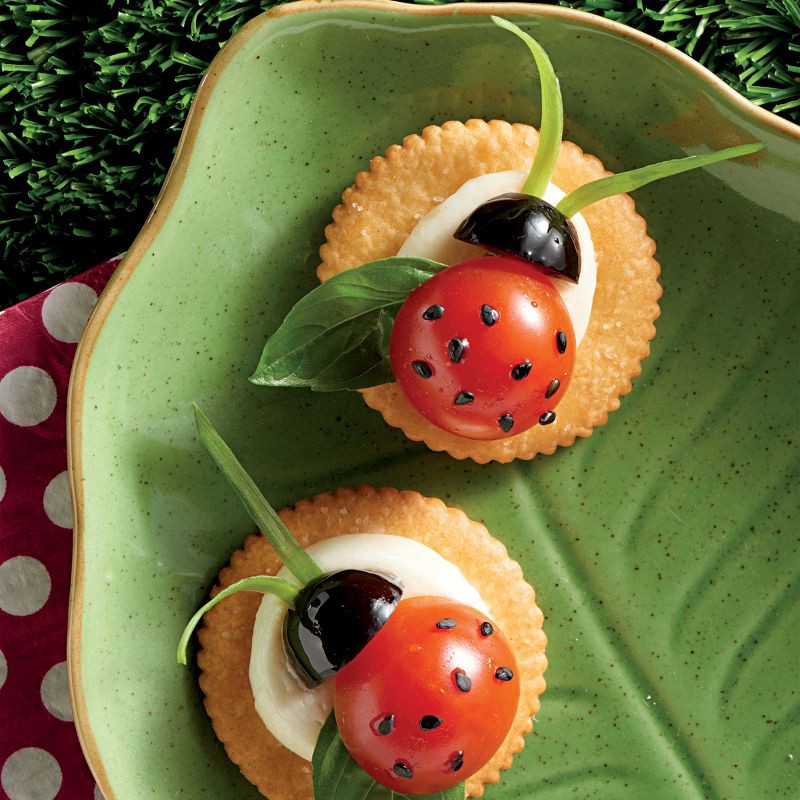 slide 2 of 14, RITZ Original Crackers Family Size - 20.5oz, 20.5 oz