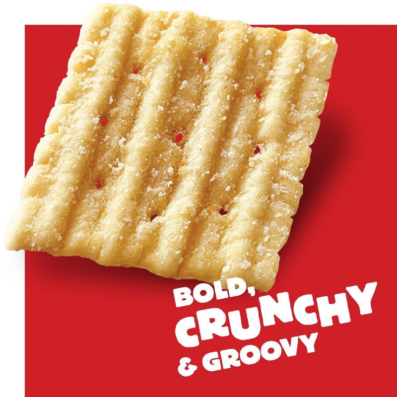 slide 3 of 9, Cheez-It Grooves Sharp White Cheddar Crackers - 9oz, 9 oz