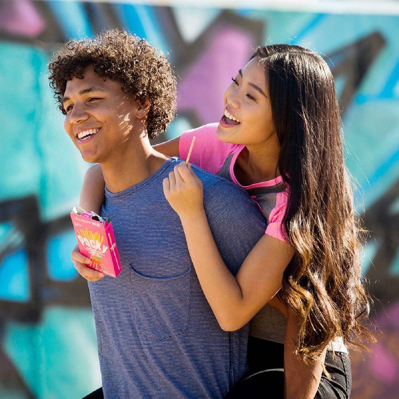 slide 4 of 7, Glico Pocky Strawberry Cream Covered Biscuit Sticks - 2.47oz, 2.47 oz