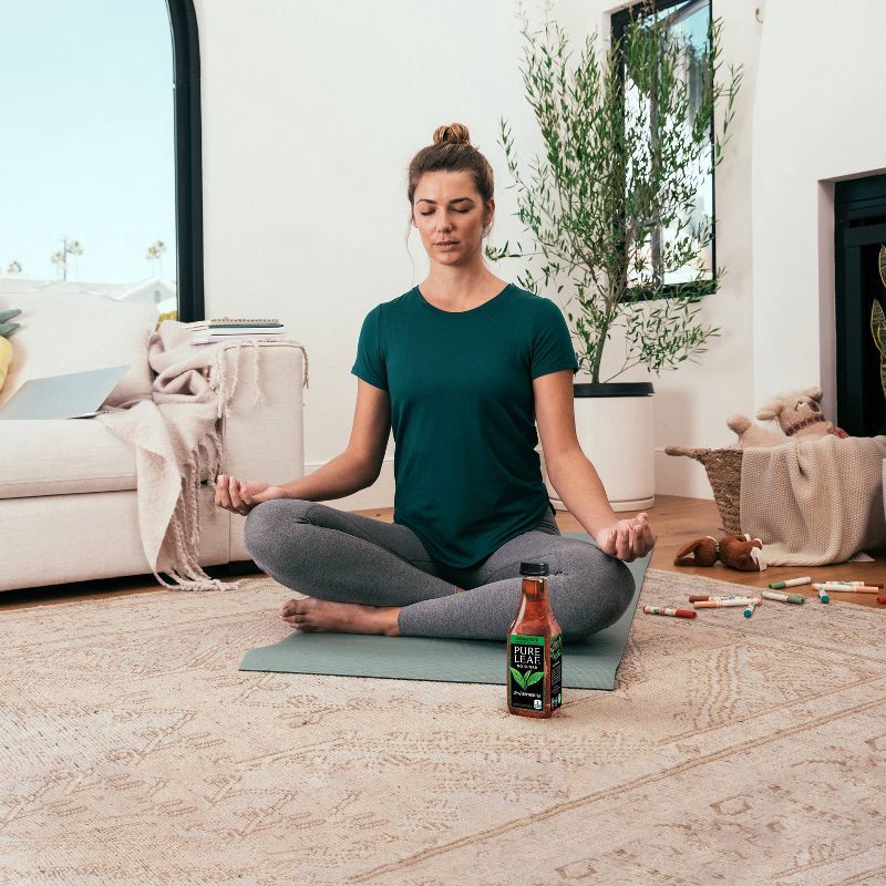 slide 4 of 8, PURE LEAF RTD Pure Leaf Unsweetened Iced Tea - 18.5 fl oz Bottle, 18.5 fl oz