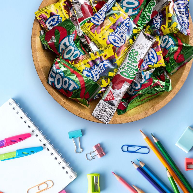 slide 3 of 6, Betty Crocker Fruit Flavored Variety Fruit Snacks - 10.2oz/16ct, 10.2 oz, 16 ct