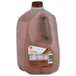 GIANT 1% Low Fat Chocolate Milk