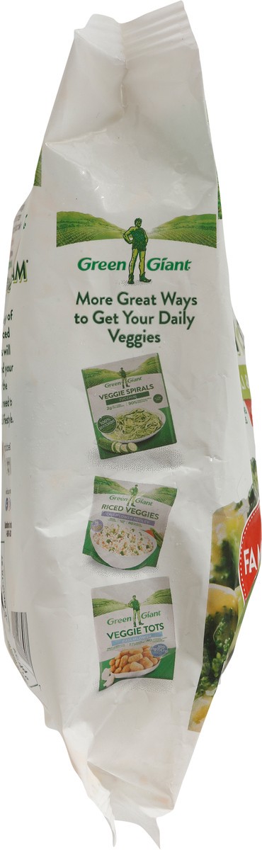 slide 4 of 9, Green Giant Simply Steam Sauced Broccoli & Cheese Sauce Family Size 22 oz, 22 oz