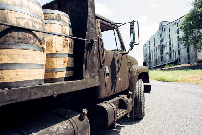 slide 3 of 5, Jack Daniels Heritage - 750 Ml, 25.36 oz