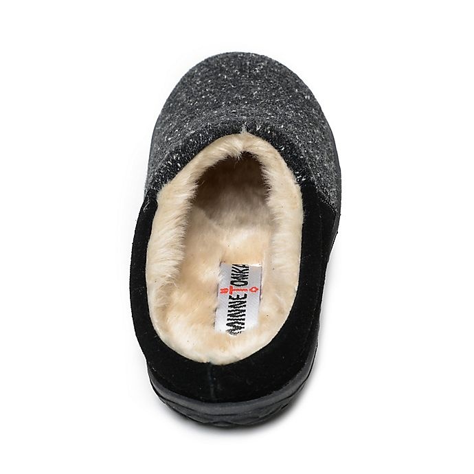 slide 4 of 4, Minnetonka Tahoe Size 10 Women's Clog Slippers - Black, 1 ct