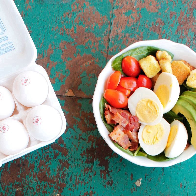 slide 5 of 7, Eggland's Best Large White 24 ct, 24 ct