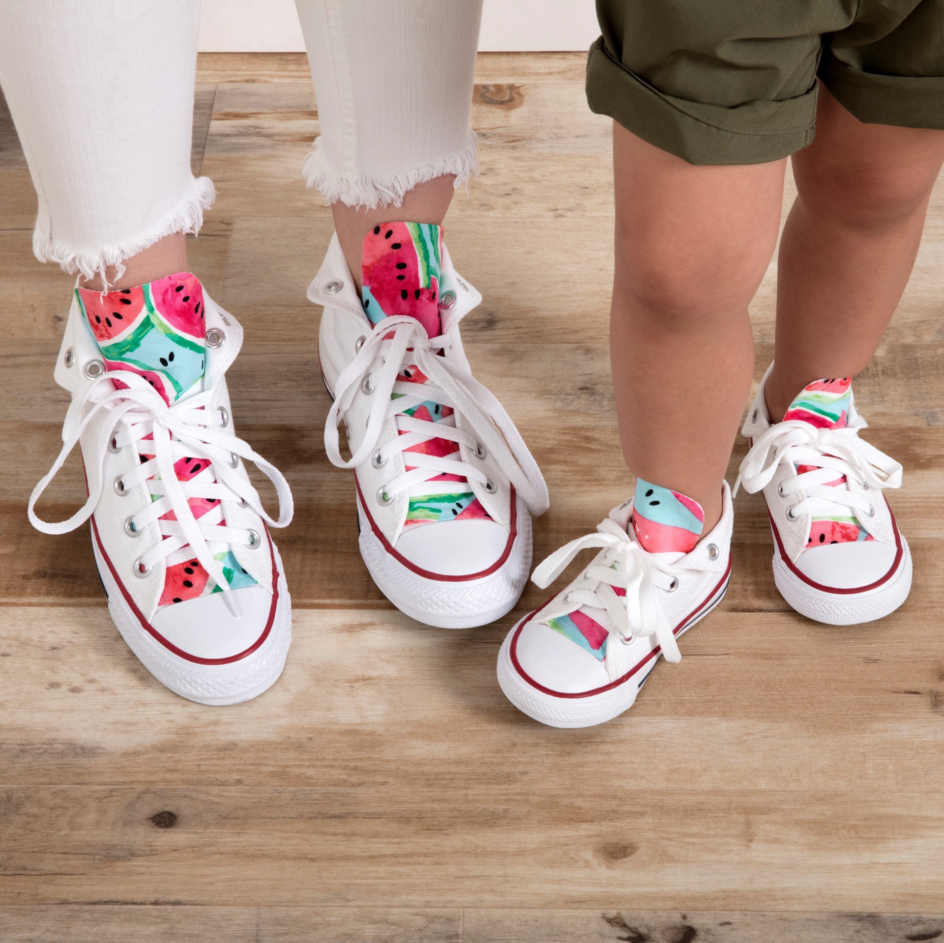 slide 2 of 3, Aleene's Spray Pump Fabric Fusion, 4 fl oz