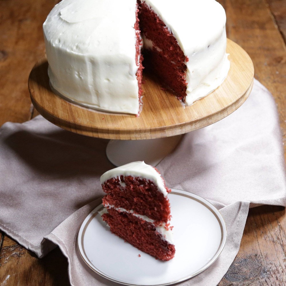 slide 6 of 6, Reynolds Disposable Bakeware Round Cake Pan with Lid 8" - 3ct, 3 ct