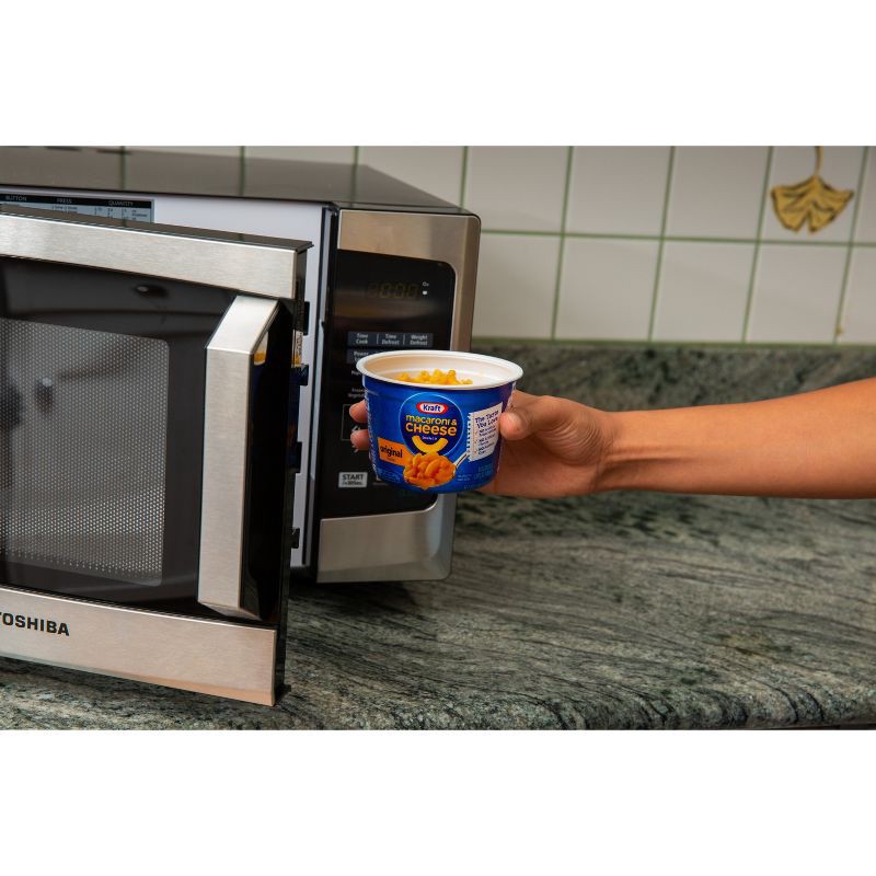 slide 13 of 19, Kraft Original Mac and Cheese Cups Easy Microwavable Dinner - 16.4oz/8ct, 16.4 oz, 8 ct