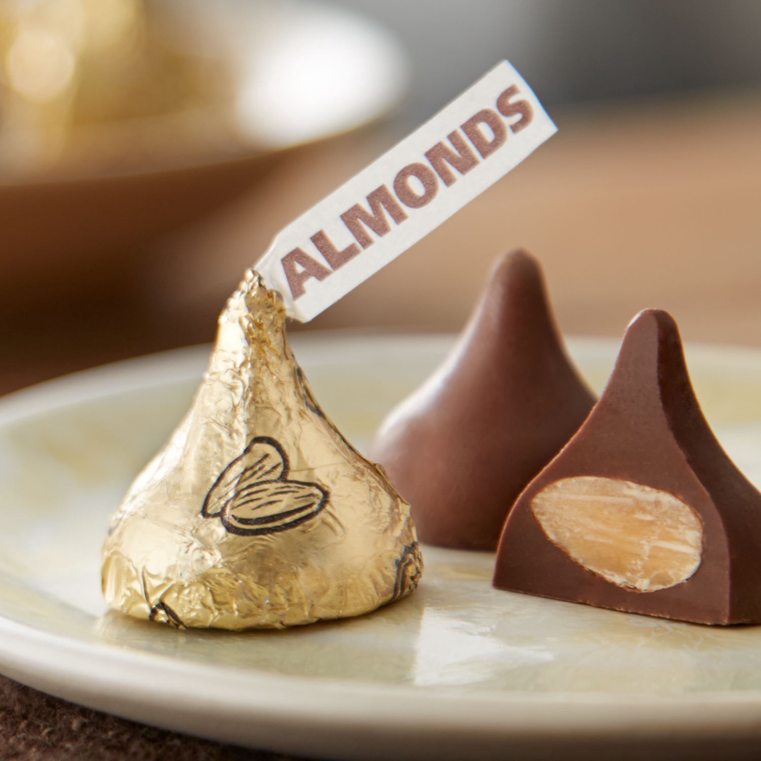 slide 8 of 8, Hershey's KISSES Milk Chocolate with Almonds Candy Family Pack, 16 oz, 16 oz