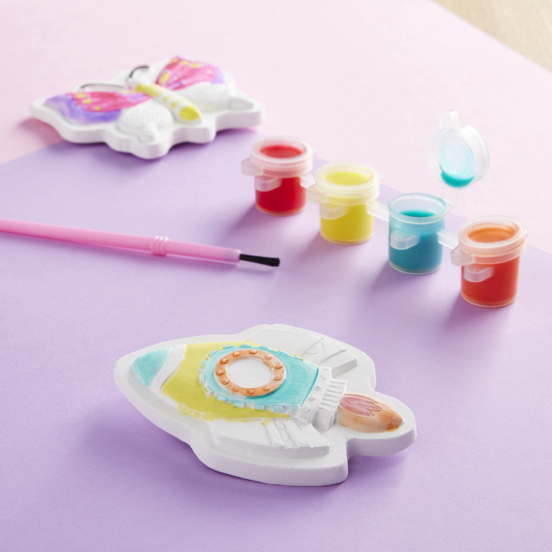 slide 2 of 3, Rocket Color-In Magnet By Creatology, 3.14 in x 1.97 in x 0.4 in