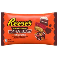 Reese's Miniatures Milk Chocolate and Red Velvet Flavored Creme Peanut Butter Cups, Valentine's Candy Bag, 9.3 oz
