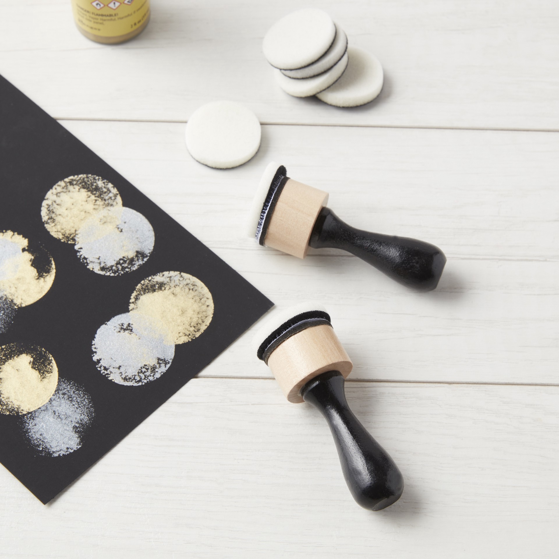 slide 4 of 4, Mini Ink Blending Tool-Black, White 1", 1 in