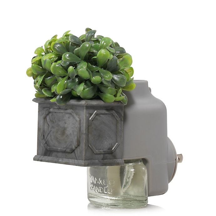 slide 2 of 4, Yankee Candle ScentPlug Boxwood Topiary Fragrance Diffuser, 1 ct