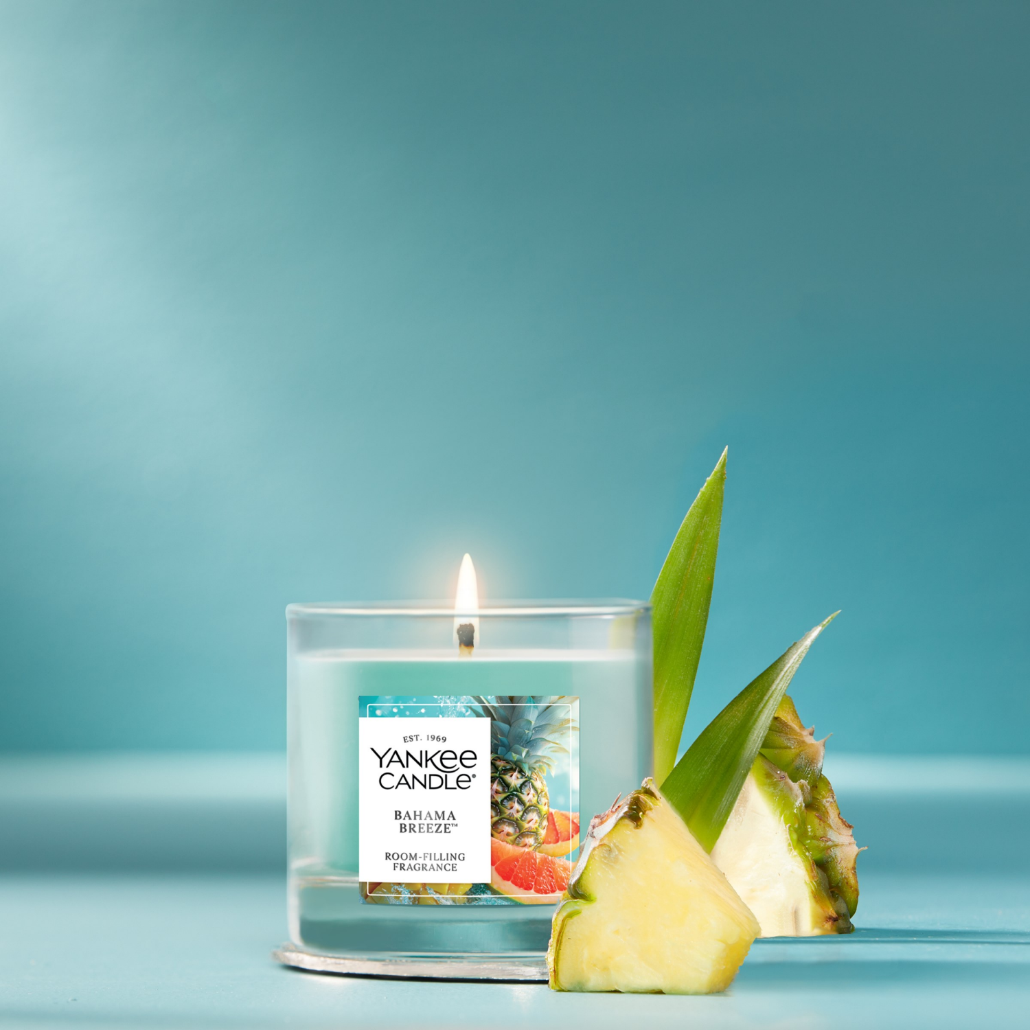 slide 2 of 6, Yankee Candle Signature Collection Small Tumbler Bahama Breeze, 4.3 oz