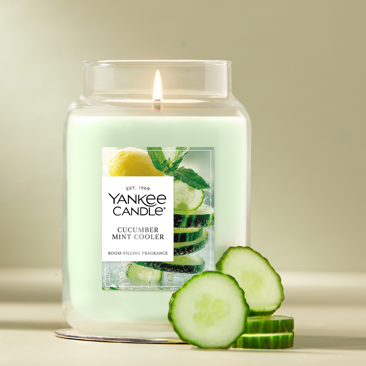 slide 2 of 5, Yankee Candle Large Jar Cucumber Mint Cooler 22 Oz., 22 oz