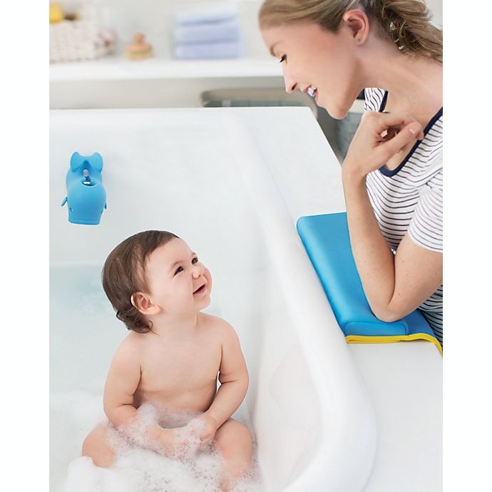 slide 4 of 11, Skip Hop SKIP*HOP Moby Bath Time Essentials Kit - Blue, 4 ct