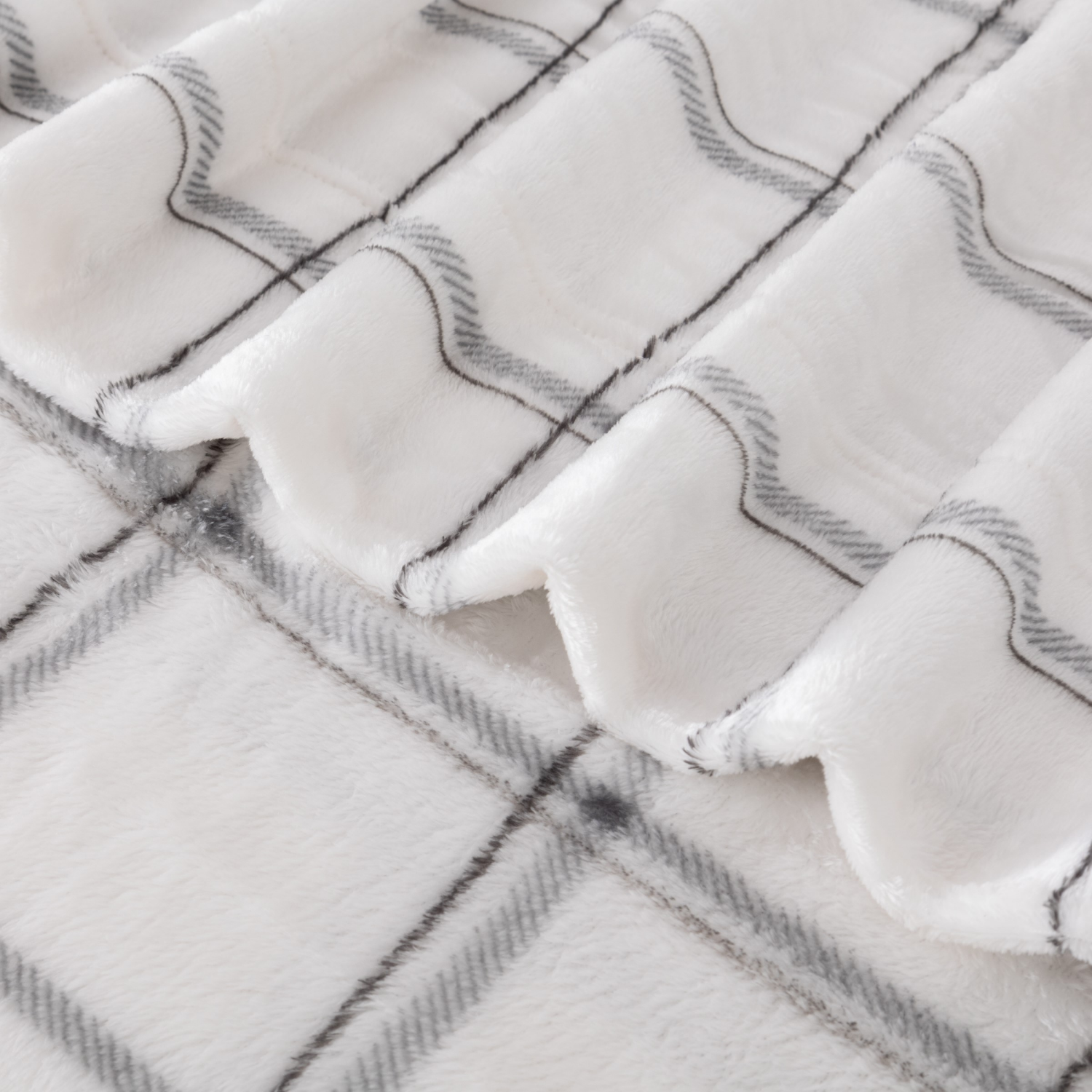 slide 4 of 4, BERKSHIRE BLANKET Berkshire Velvetloft Plush Sheets, Queen, Grey Plaid, 1 ct