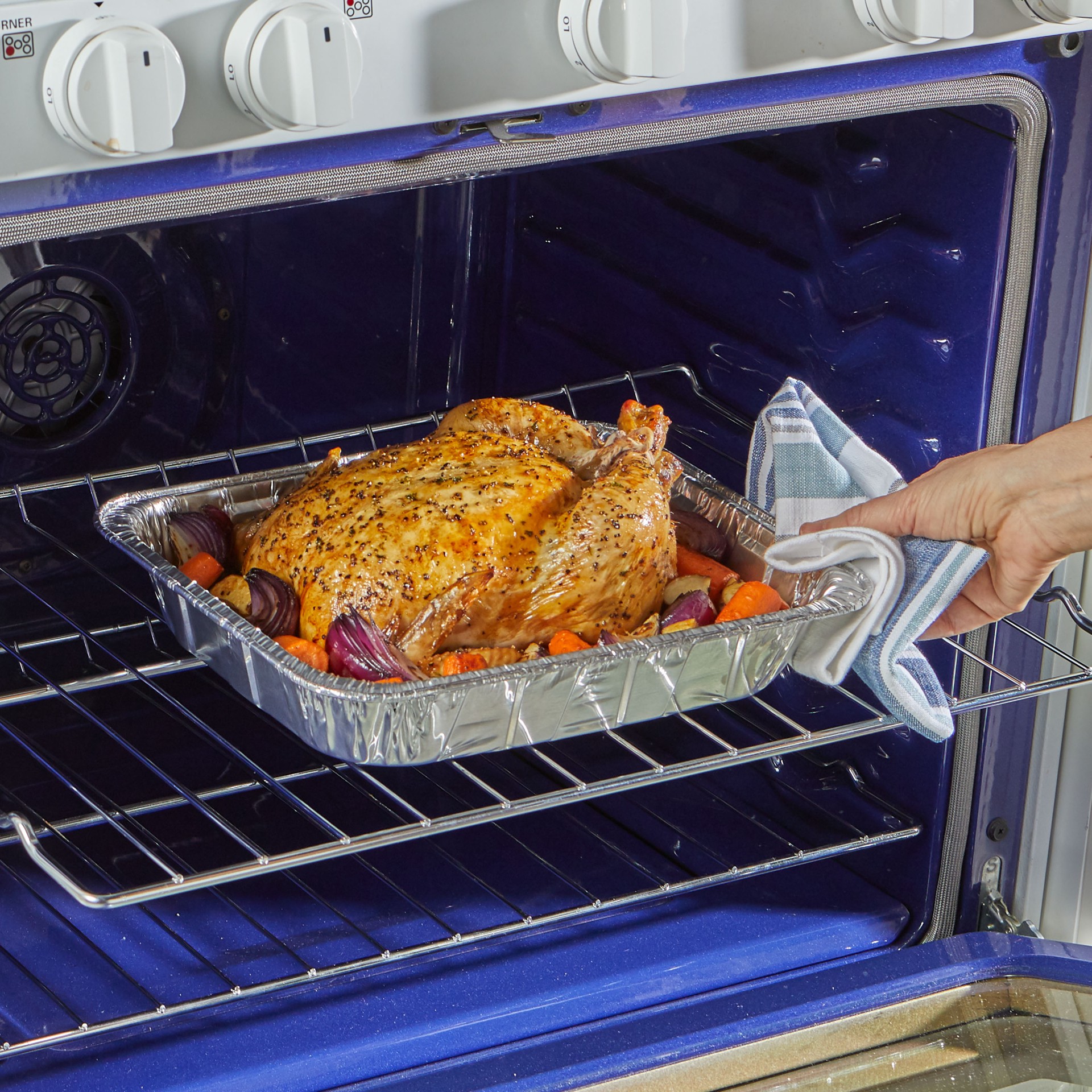 slide 1 of 6, EZ Foil Roaster Pans with Lids, Up to 6 Pound Capacity, 2 Count, 0.32 lb