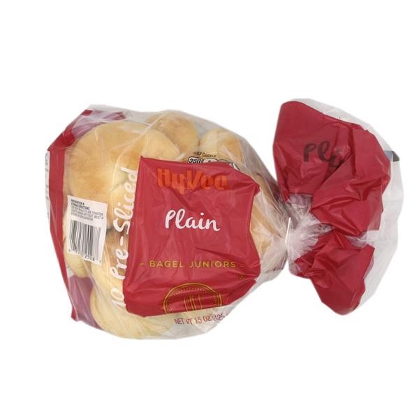 slide 1 of 1, Hy-Vee Plain Bagel Juniors 10 Pre-Sliced, 15 oz