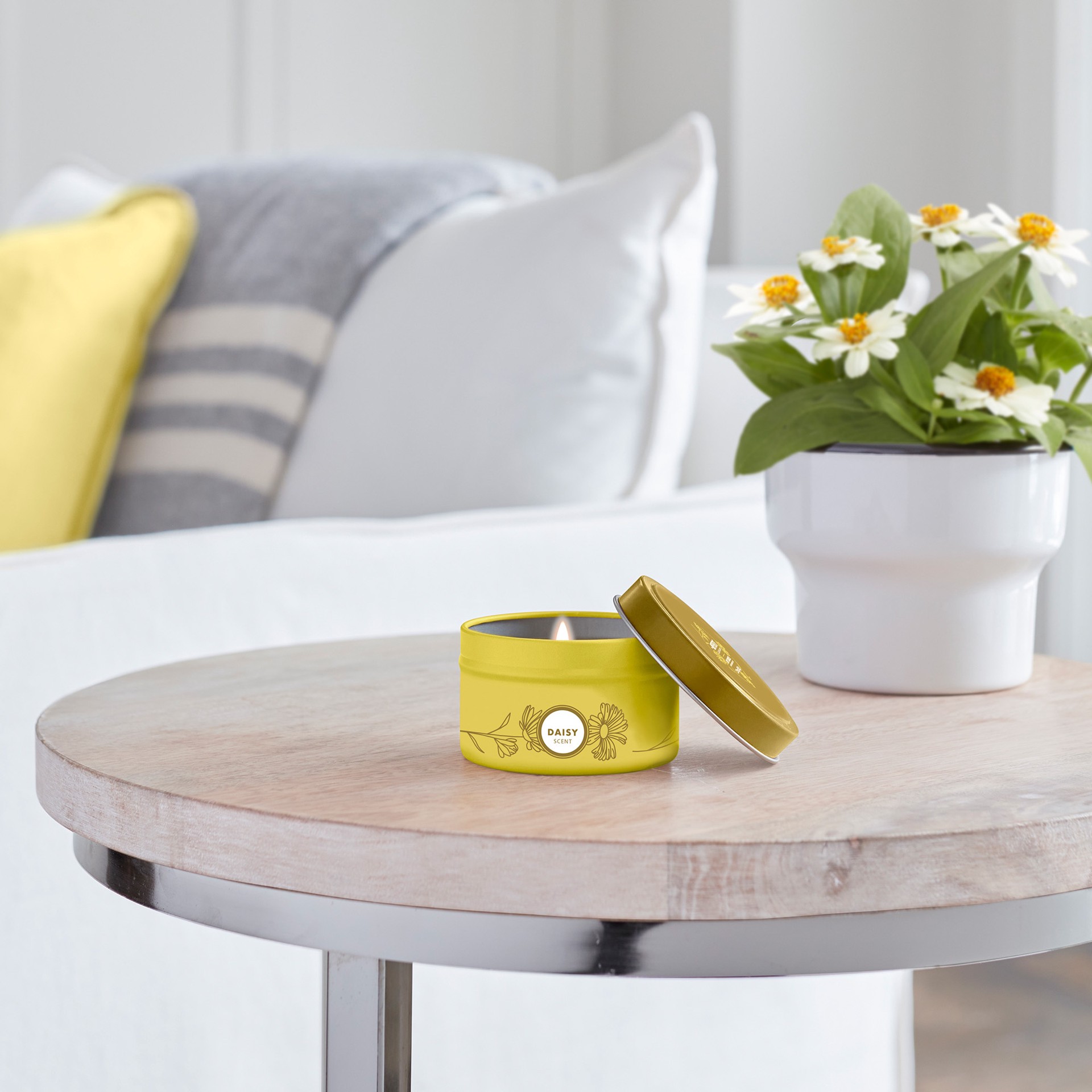 slide 5 of 9, Mrs. Meyer's Daisy Tin Candle, 2.9 oz