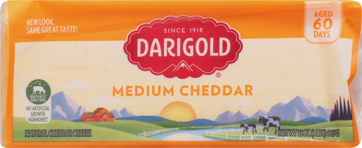 slide 5 of 9, Darigold Medium Yellow Cheddar Block, 32 oz