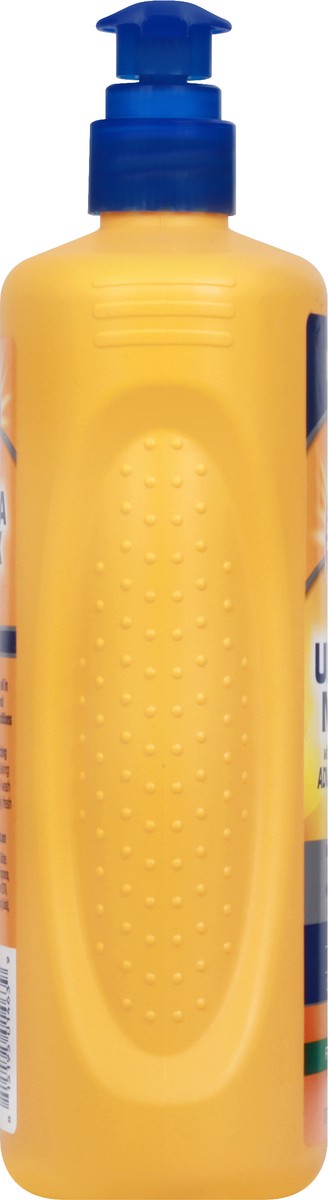 slide 9 of 12, ARM & HAMMER Ultra Max Fresh Scent 3-in-1 Body Wash, 12 Oz., 1 ct