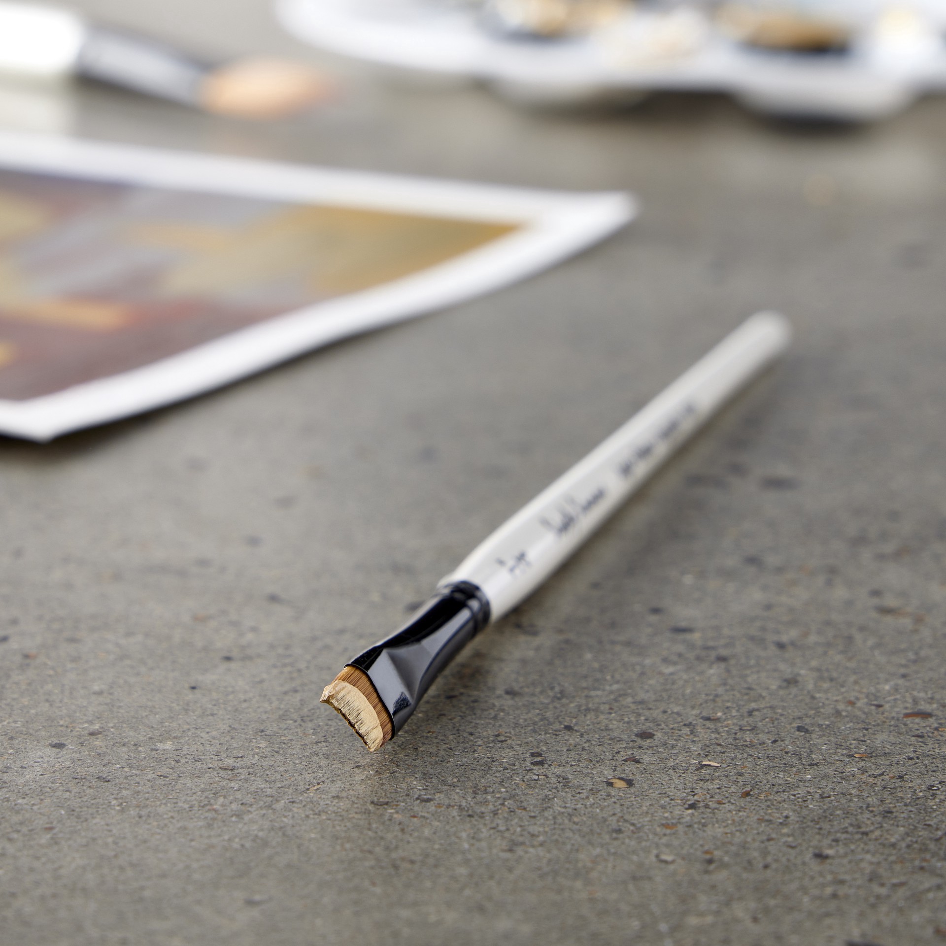 slide 2 of 2, Robert Simmons Simply Simmons Short Handle Angle Shader Brush, 1/4 in