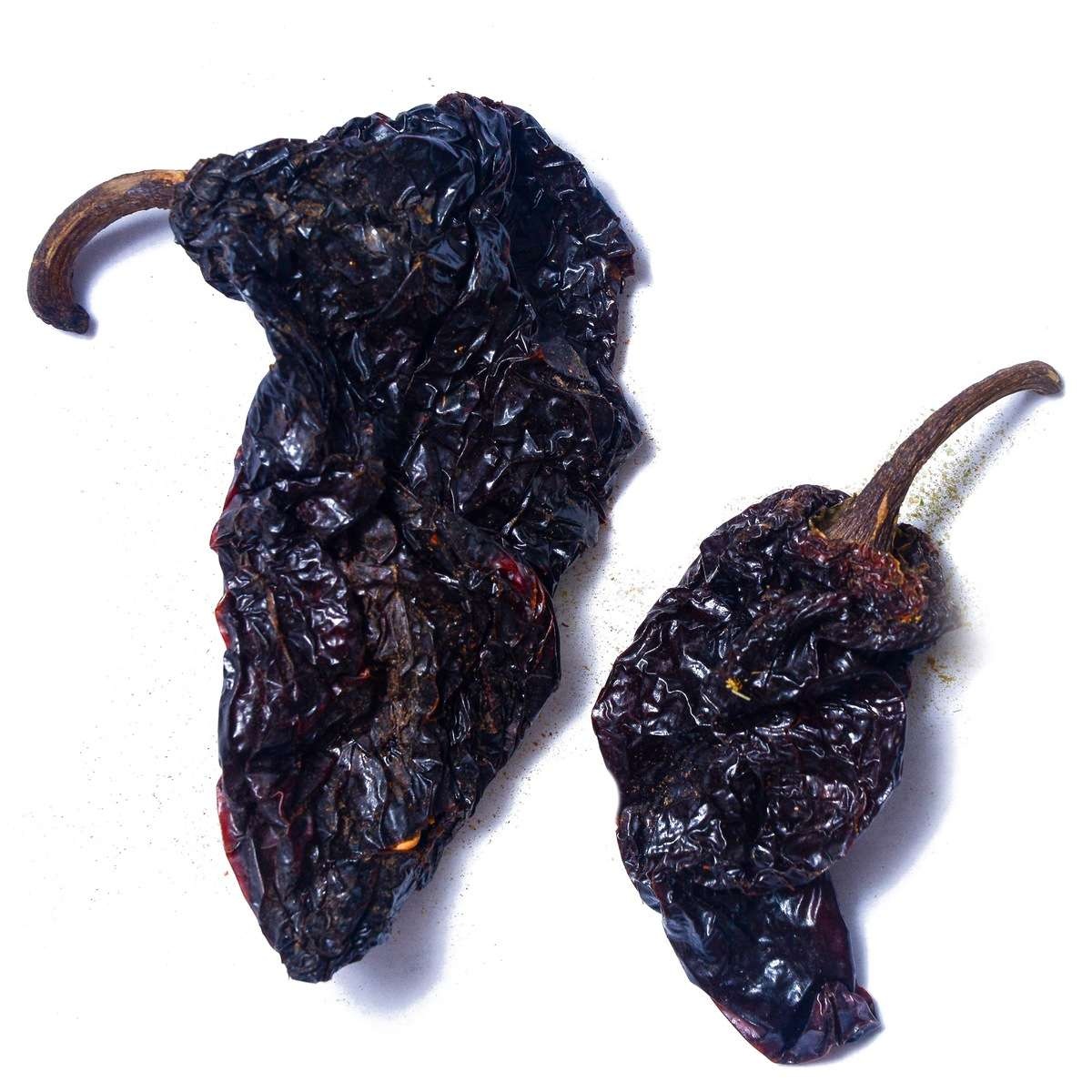 slide 1 of 1, Dried Pasilla Ancho Pepper, 3 oz