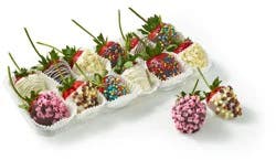 Chocolate Dipped Strawberries - 12 ct; 18 oz