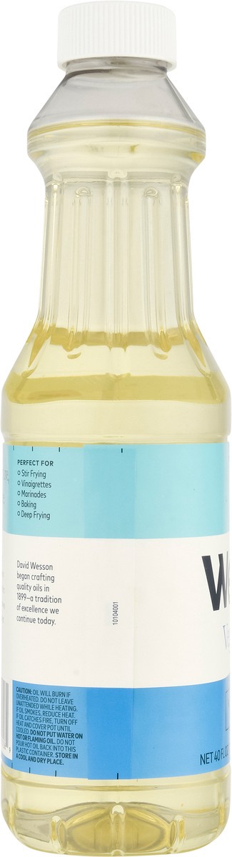 slide 7 of 9, Wesson Oil Vegetable, 40 oz