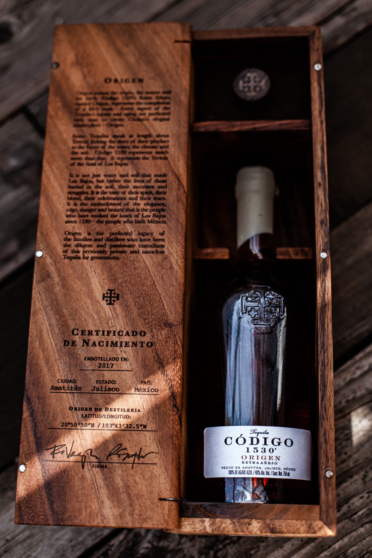 slide 6 of 9, Codigo 1530 Código 1530 Origen Extra Anejo Tequila, 750 mL Bottle, 40% ABV, 1 ct