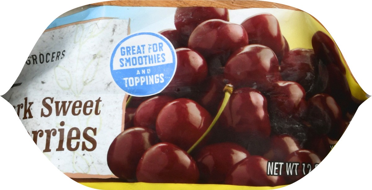 slide 10 of 12, SE Grocers Dark Sweet Cherries, 12 oz