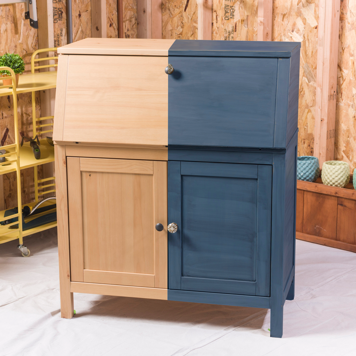 slide 17 of 29, Rust-Oleum Chalked Ultra Matte Paint - 329207, Quart, Coastal Blue, 30 fl oz