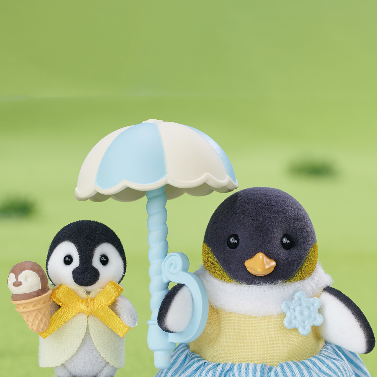 slide 4 of 4, Calico Critters Penguin Family, Set of 3 Collectible Doll Figures, 1 ct