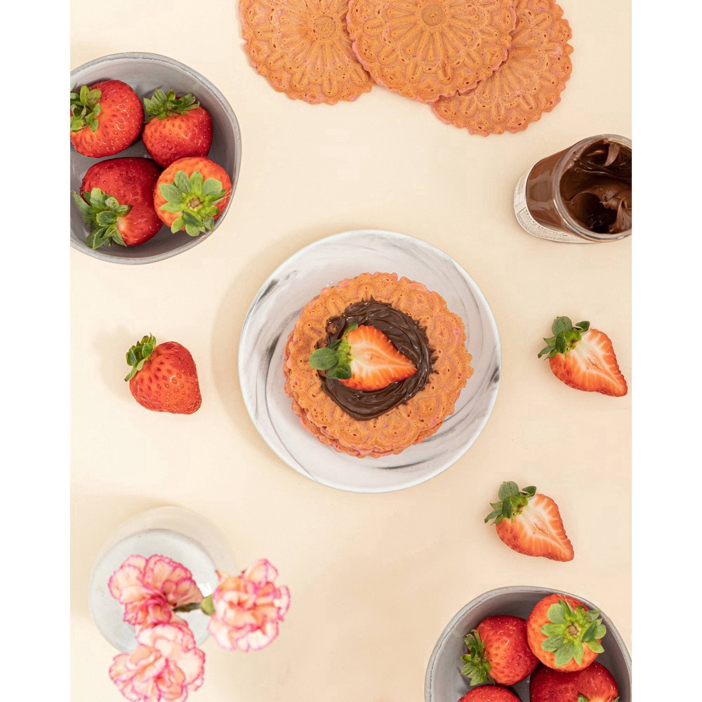 slide 2 of 5, Reko Strawberry Pizzelle - 7oz, 7 oz