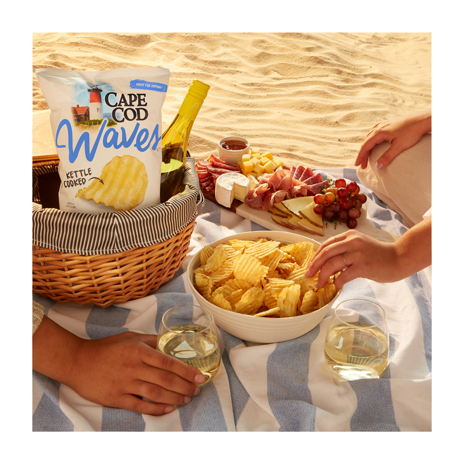 slide 6 of 6, Cape Cod Sea Salt Chips, 7.500 oz